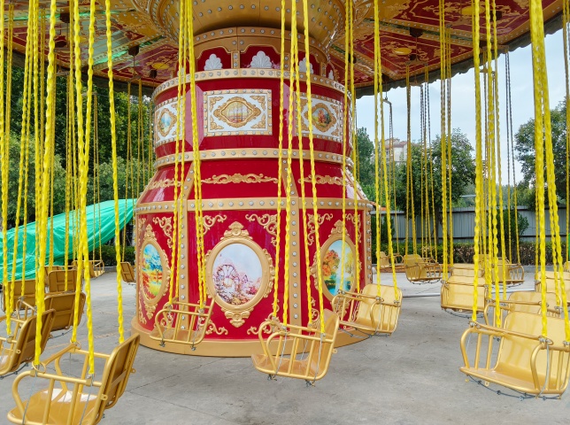新款36座摇头飞椅